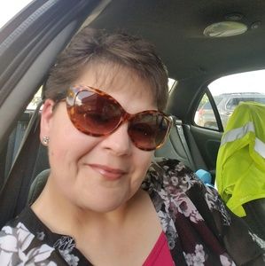 Meet your Posher, Kellie